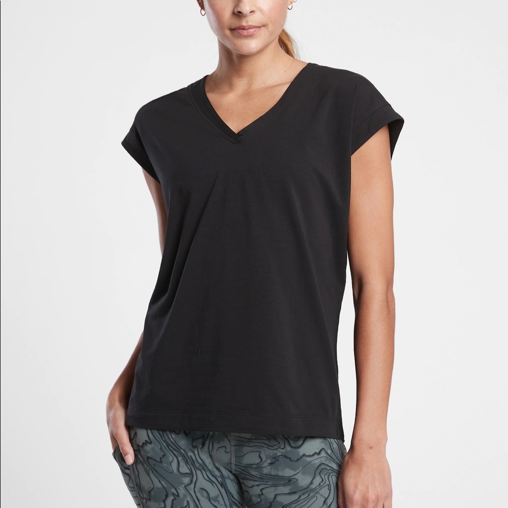 Athleta Avenue Tee // Black // Size: Small